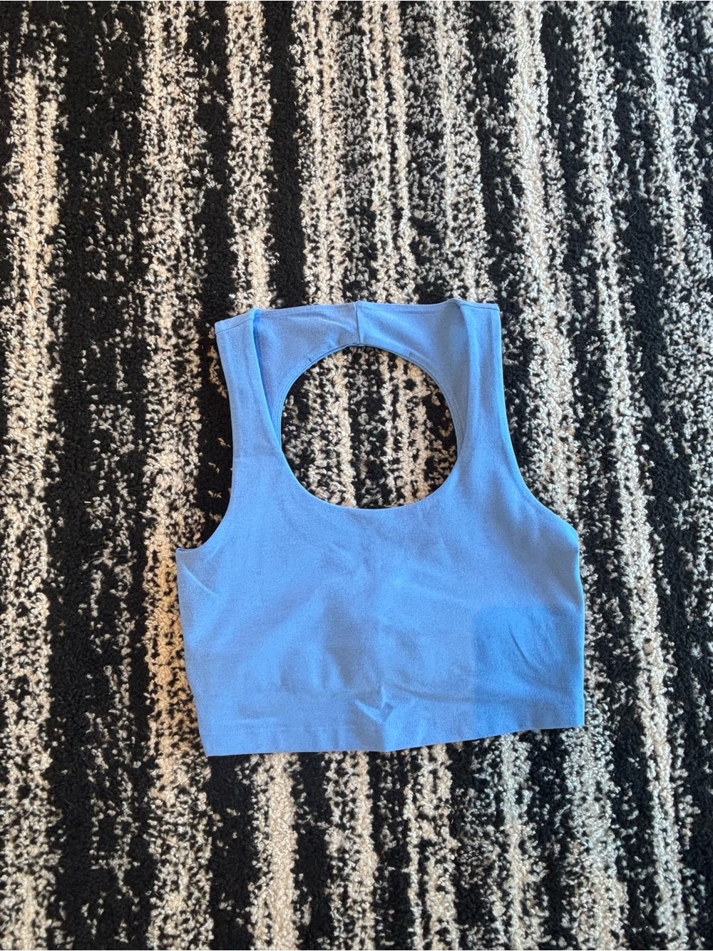 Beyond Yoga Periwinkle Crop Tank with Circular Back Cutout